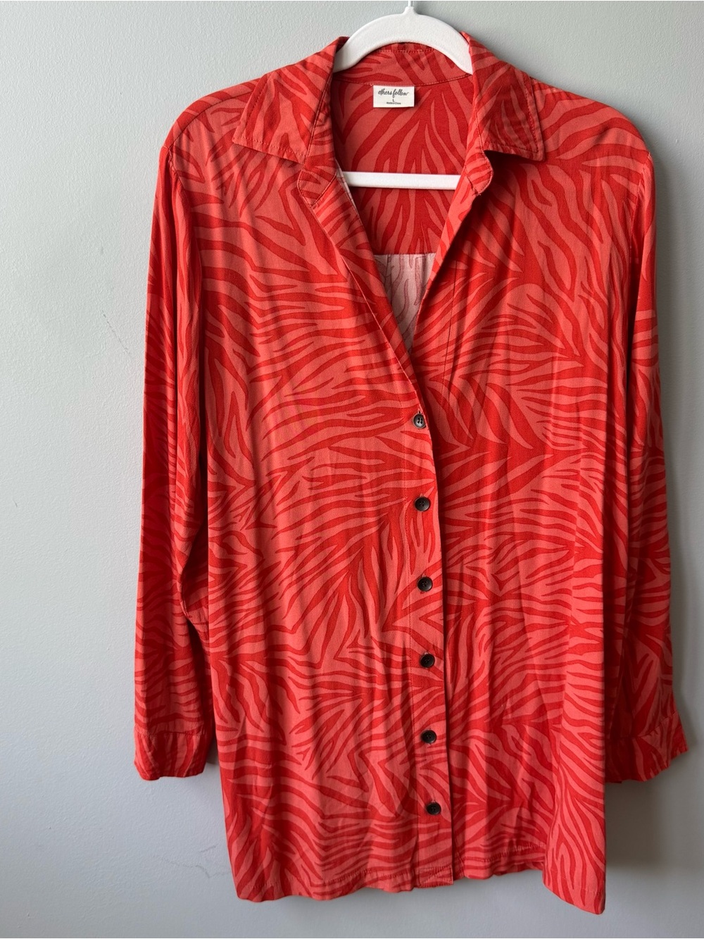 Others Follow Zebra Print Button Front Women's Large Coral Pink Long Sleeve